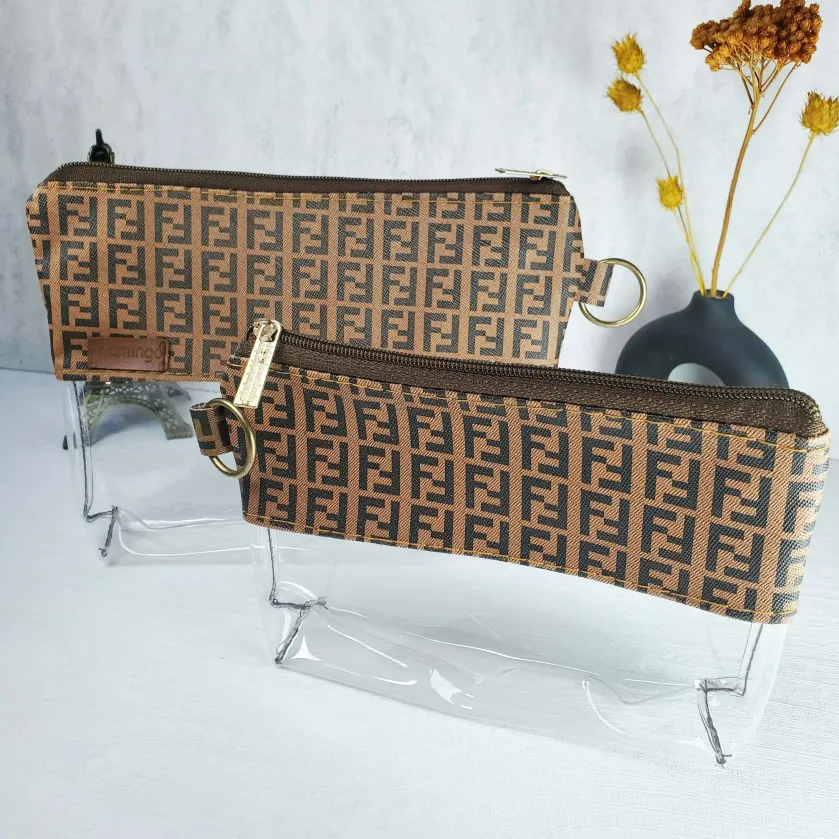 کیف لوازم آرایشی زنانه مدل فلامینگو طرح طلقی fendi