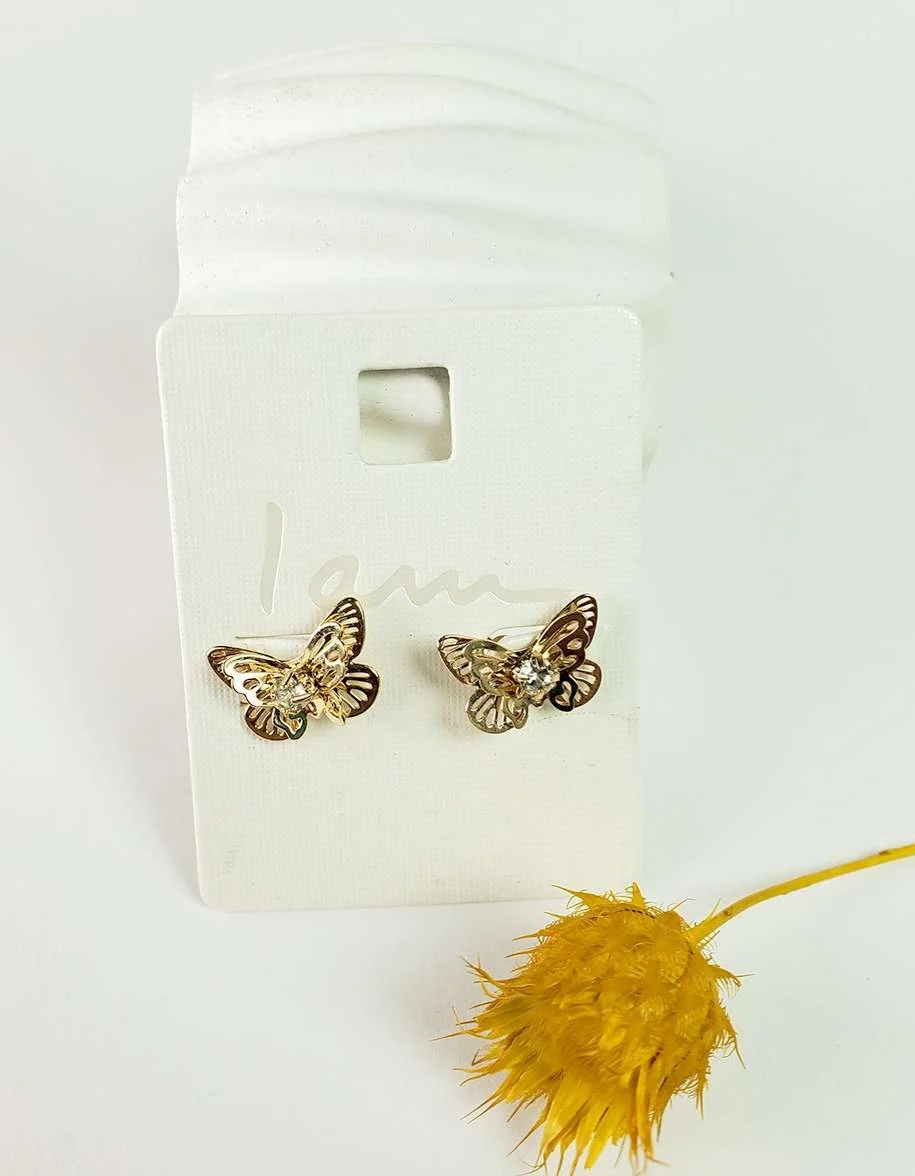 گوشواره میخی زنانه طرح پروانه طلایی